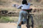 India – niño&nbsp;bici