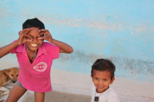 561838_385519701481397_1219174620_n