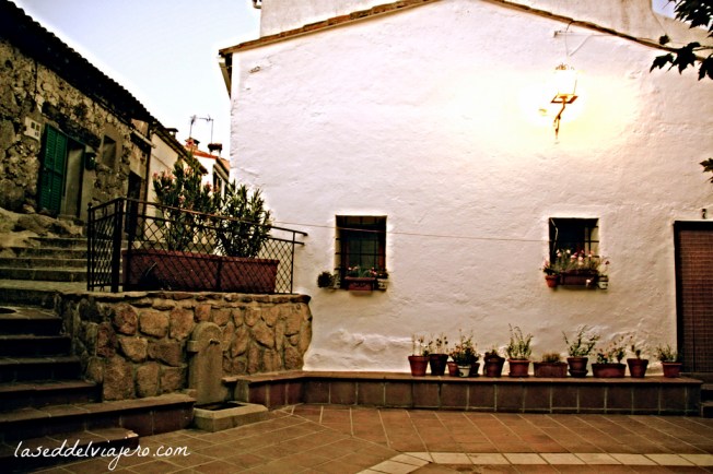 16821092839_9babc88332_b