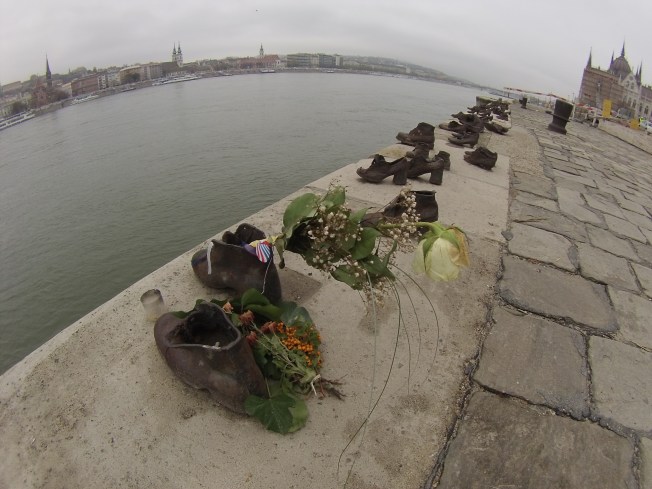 Monumento a los Zapatos